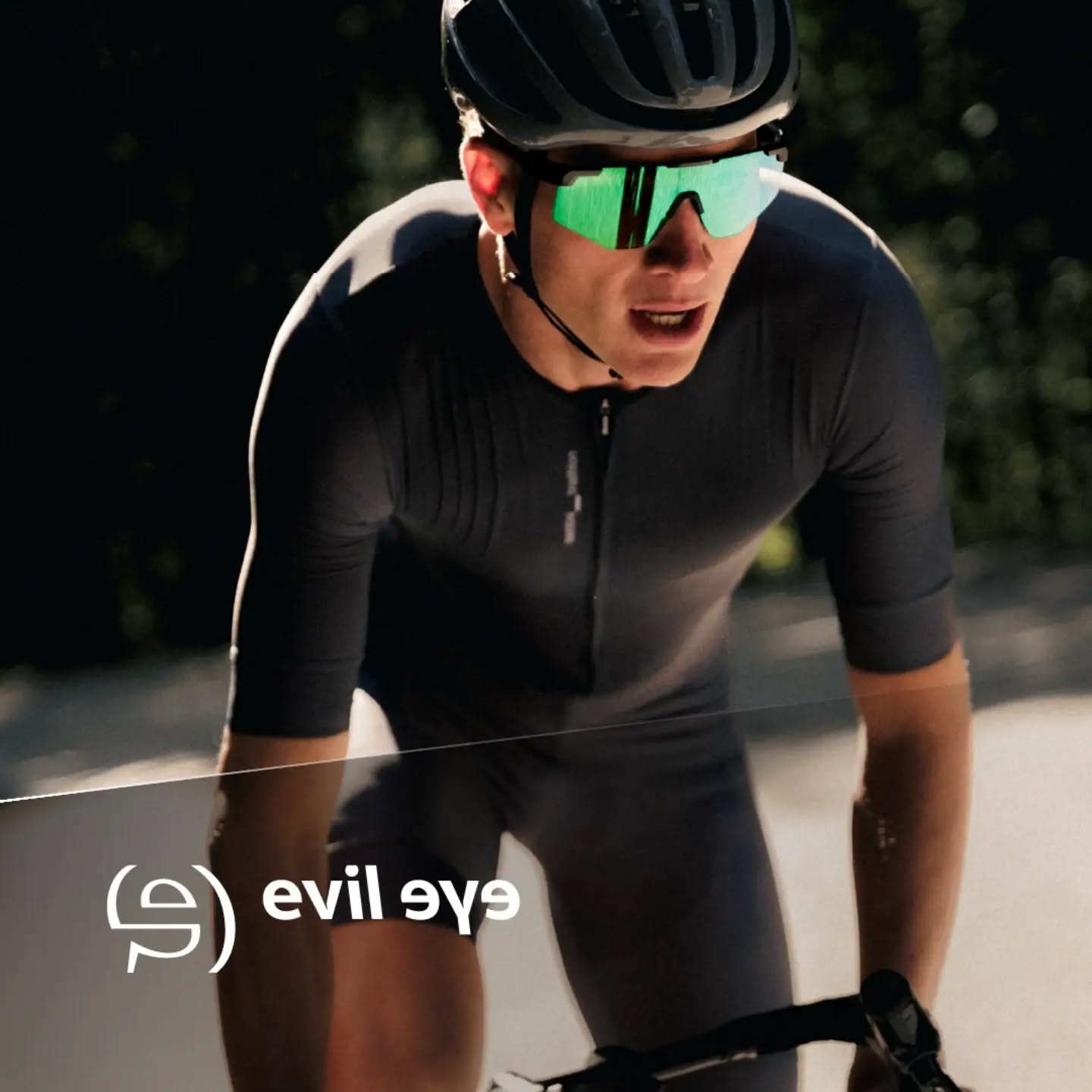 Your vision - your speed.

#optiekkarine #evileye #dressyoureyes #optometrist #heusdenzolder